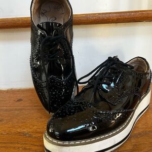 Black Patent Leather women's Brogues